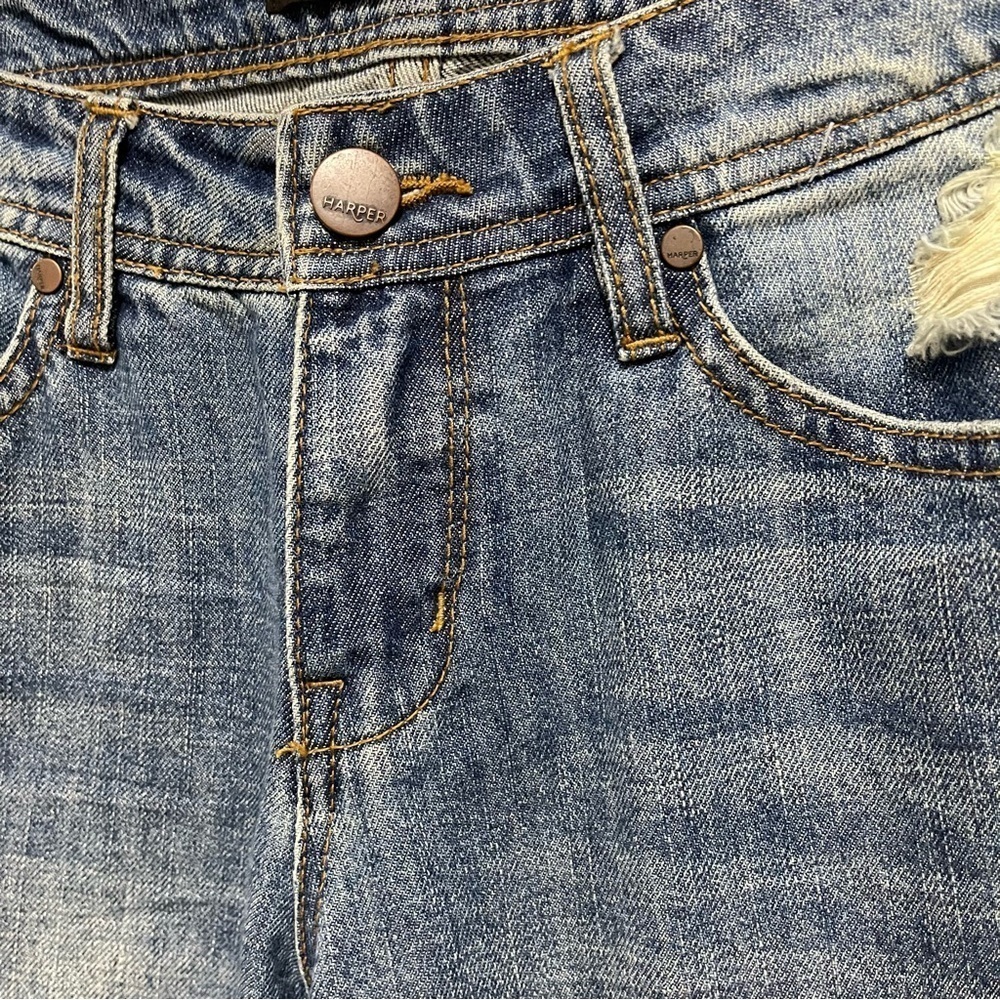 Harper Medium Wash Distressed Women’s Denim Size 25 - Picture 2 of 6